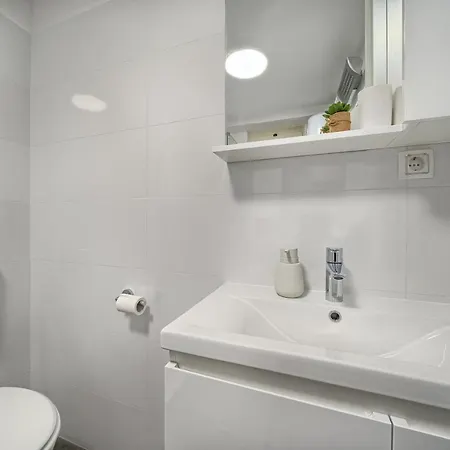 Апартаменты A - Luxury W Big Balcony 4 Min Walk To Сплит