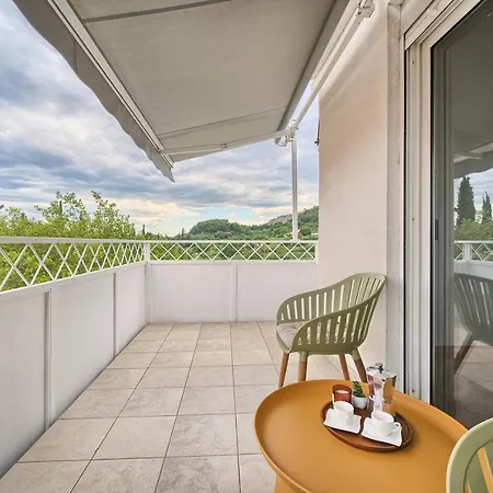 アパート A - Luxury W Big Balcony 4 Min Walk To *