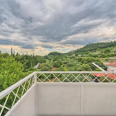 A - Luxury W Big Balcony 4 Min Walk To Apartmán *