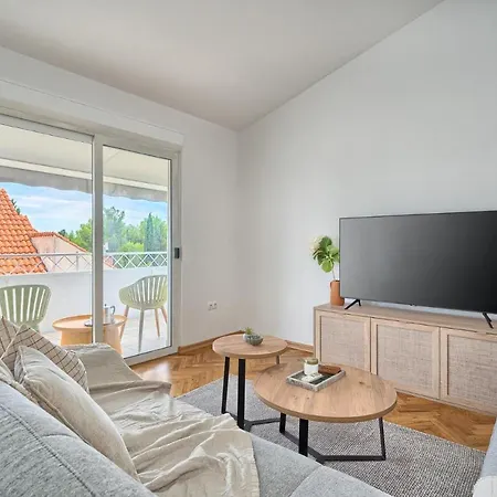 A - Luxury W Big Balcony 4 Min Walk To * スプリト