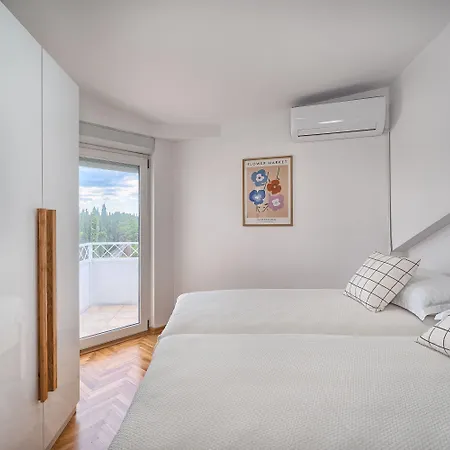 A - Luxury W Big Balcony 4 Min Walk To アパート *